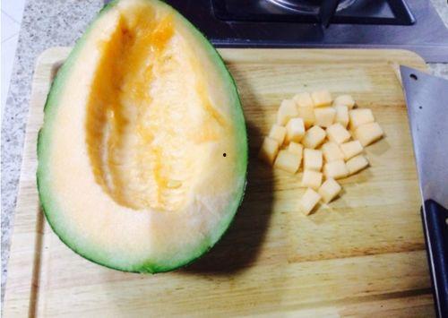 哈密瓜可以在家吃吗视频,轻松制作美味佳肴