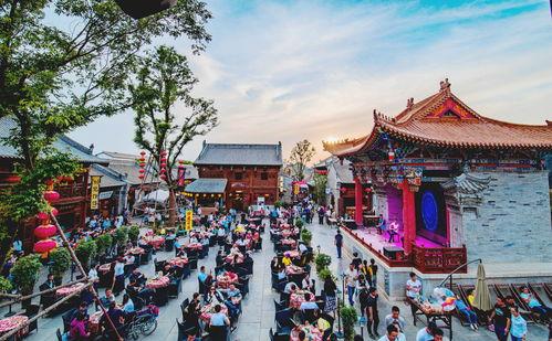 西府老街吃瓜视频,一场别开生面的吃瓜盛宴