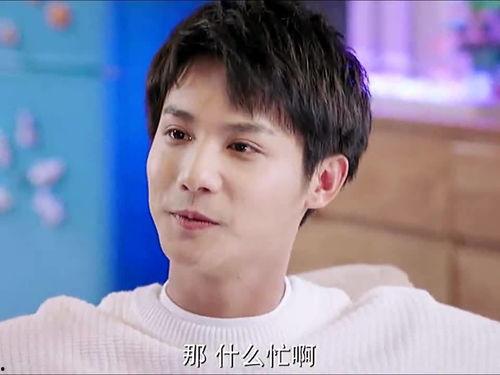 二人组合的吃瓜视频,揭秘娱乐圈幕后趣闻